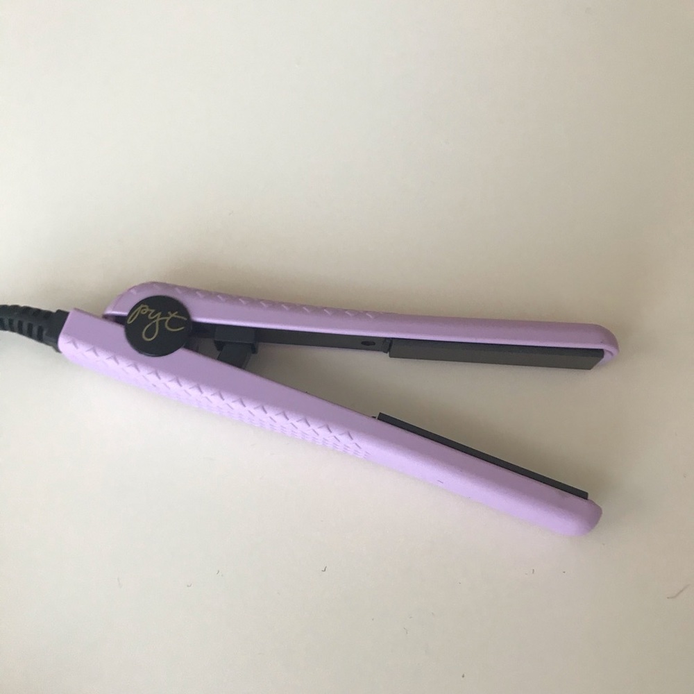 Mini ceramic styler